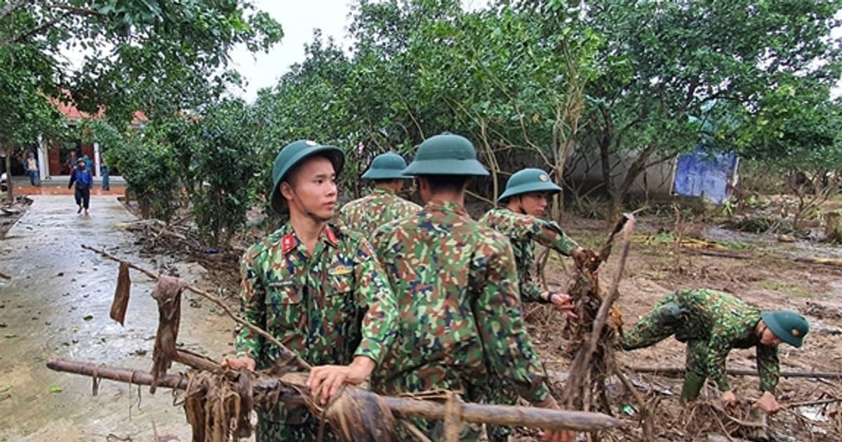 Bộ Quốc phòng chỉ đạo khẩn trương khắc phục hậu quả mưa lũ tại Nam Trung Bộ