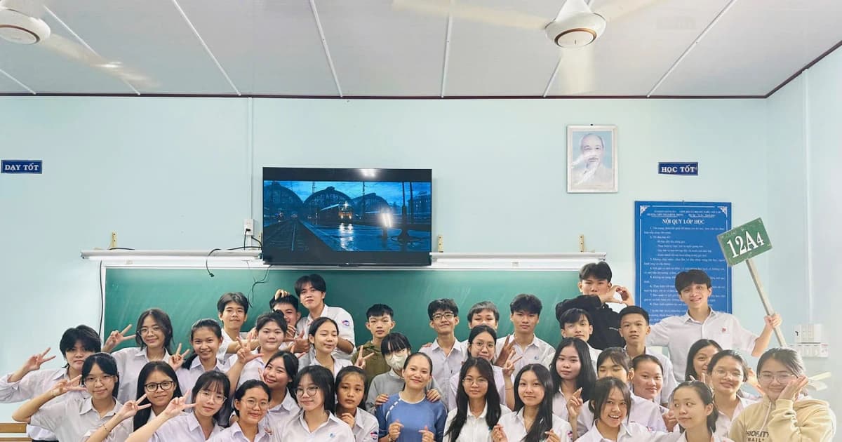 Café ngày mới: Nghề giáo dạy tôi những gì?