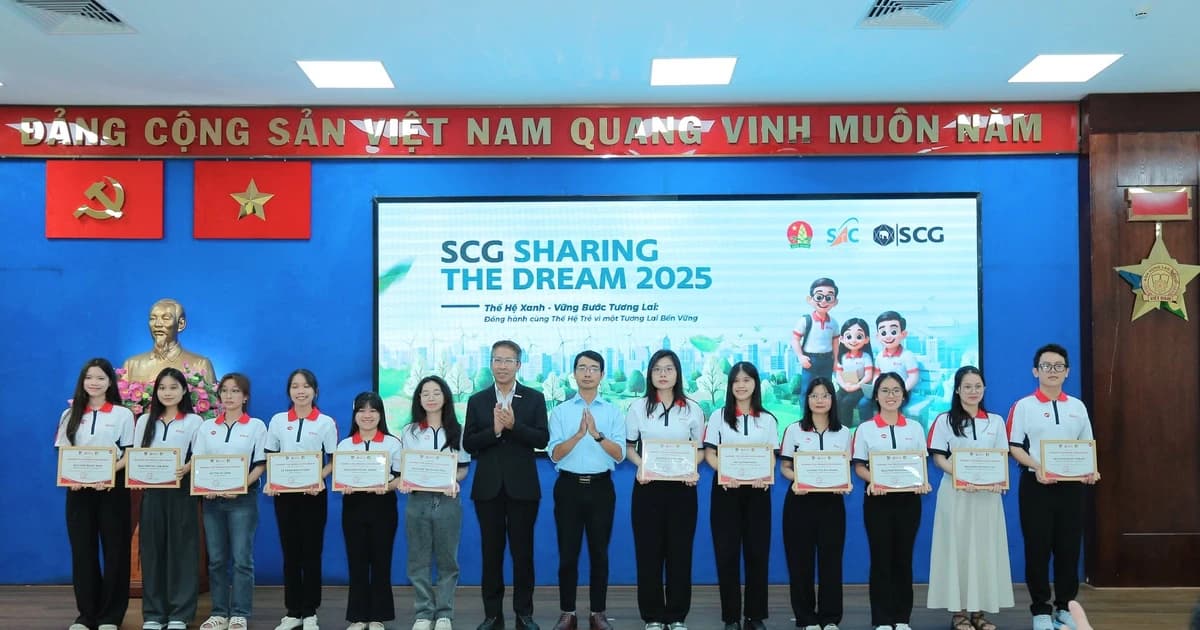 Tiếp sức sinh viên vượt khó, xây dựng thế hệ nhân lực trẻ bền vững