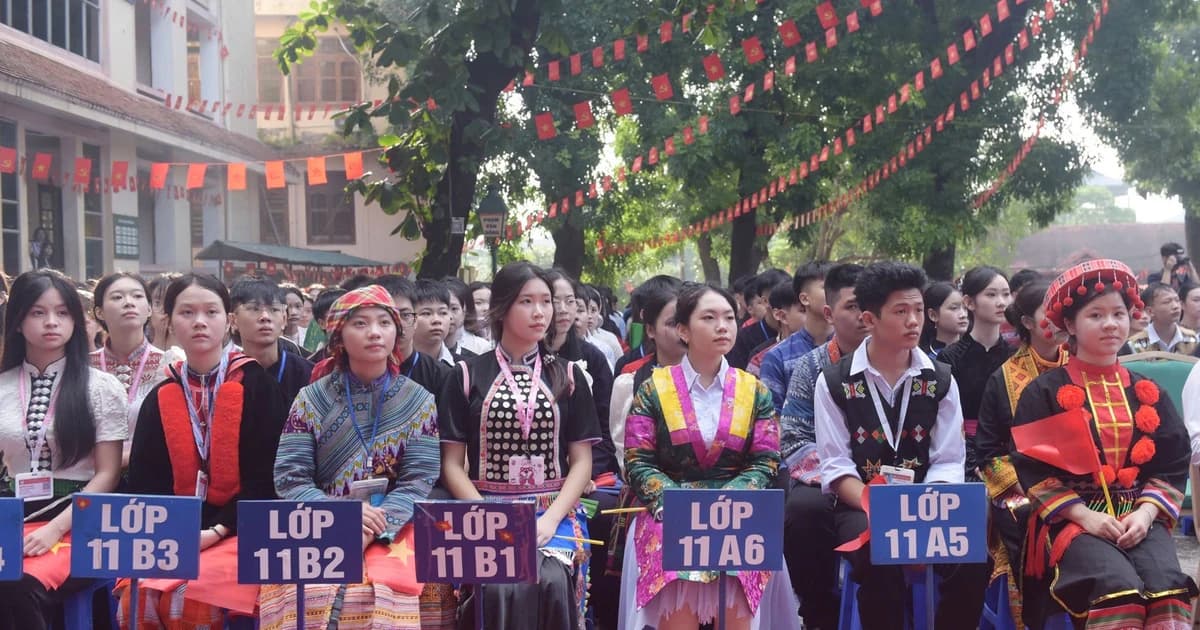 Đầu tư cơ sở vật chất và chuyển đổi số, nâng tầm giáo dục vùng cao