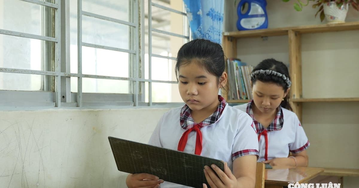 Xóa trường tạm, đãi ngộ giáo viên: Bài toán ‘tiền nhiều nhưng khó tiêu'