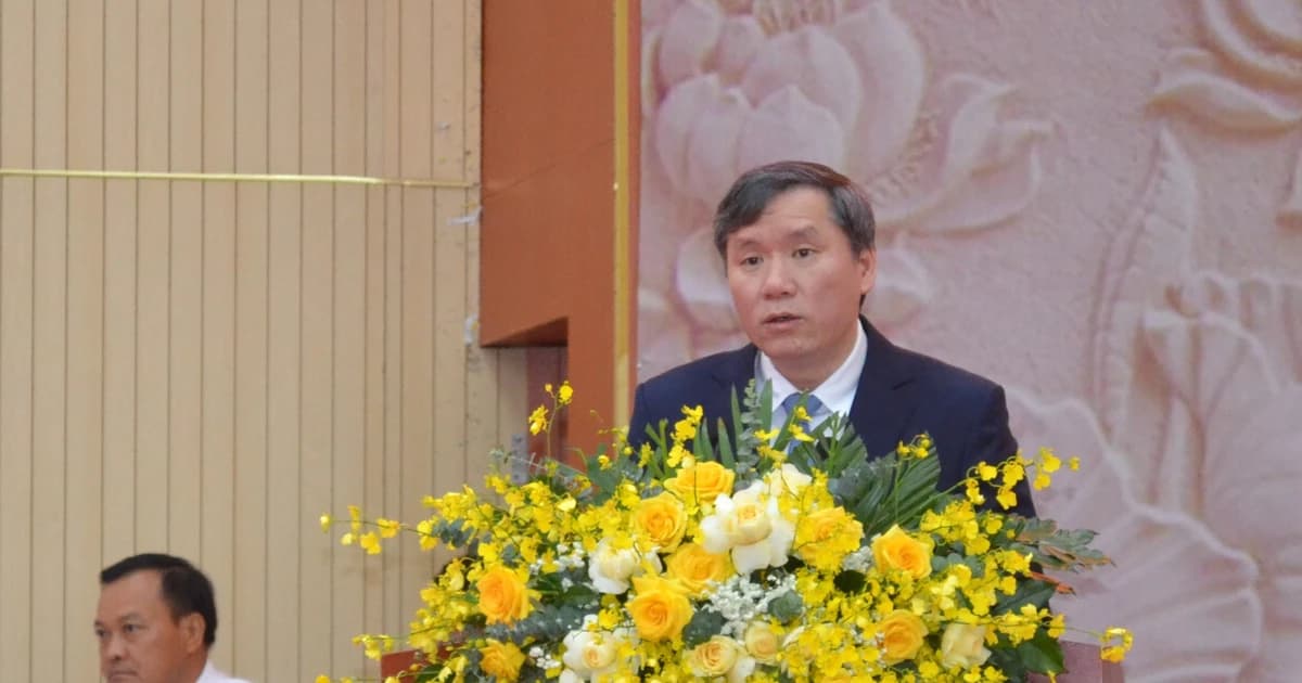 Chuyên gia thảo luận về đổi mới chương trình lý luận chính trị