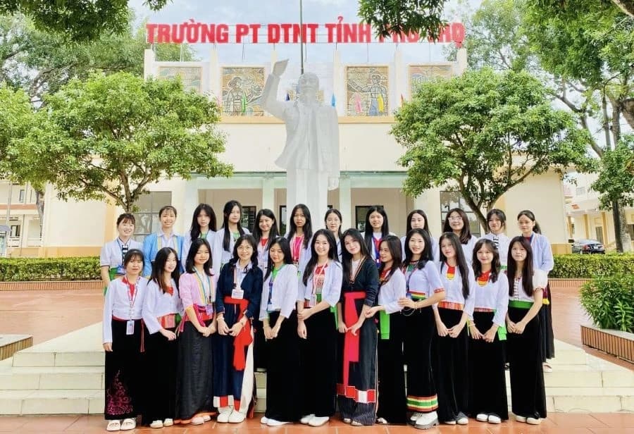 Phú Thọ tăng cường thực hiện chính sách cho học sinh dân tộc thiểu số