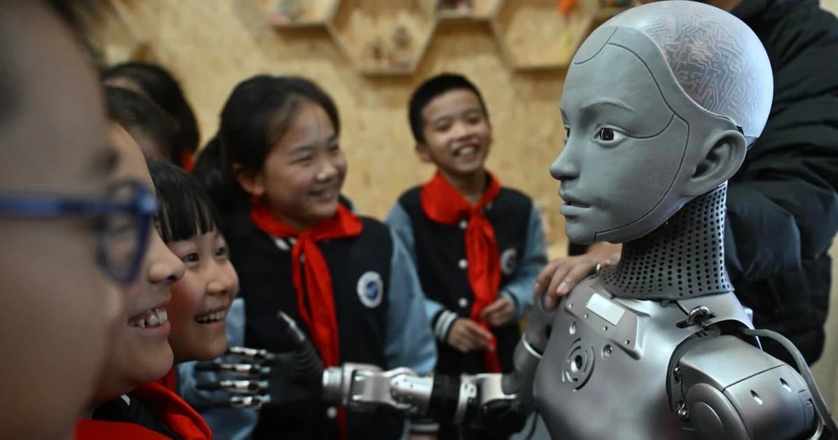 Trí tuệ nhân tạo vật lý: Khi robot học cử chỉ con người