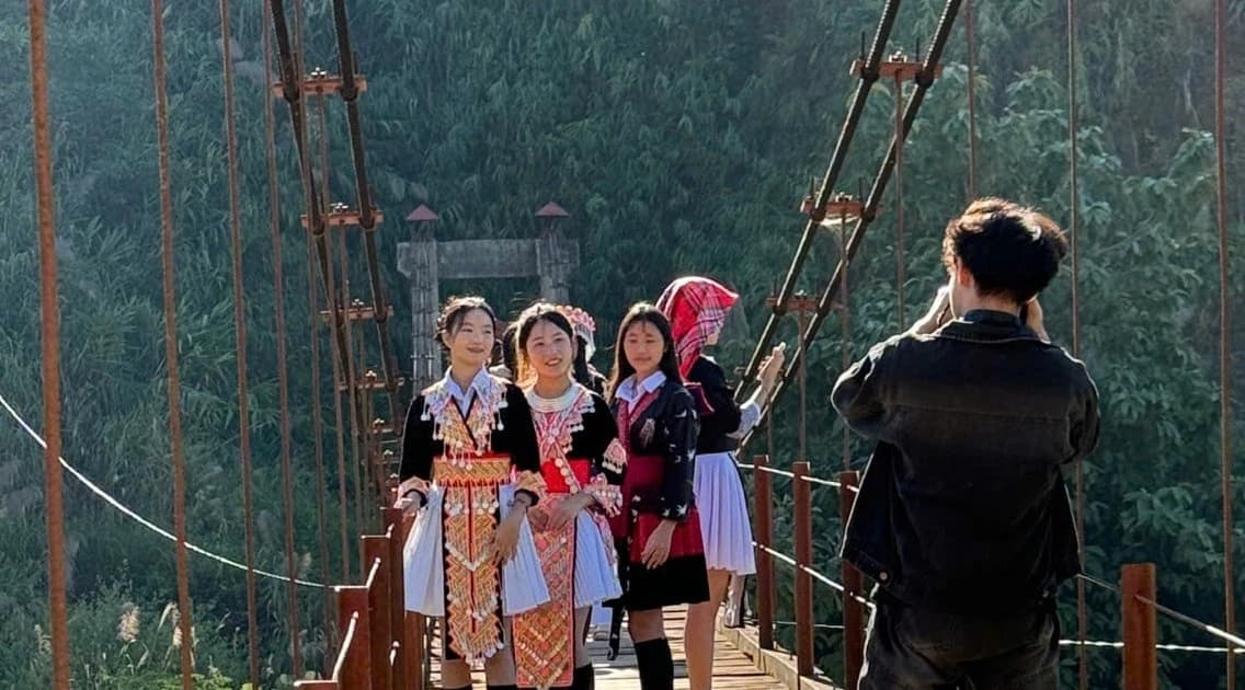 Học sinh Điện Biên trải nghiệm để sáng tạo nghệ thuật