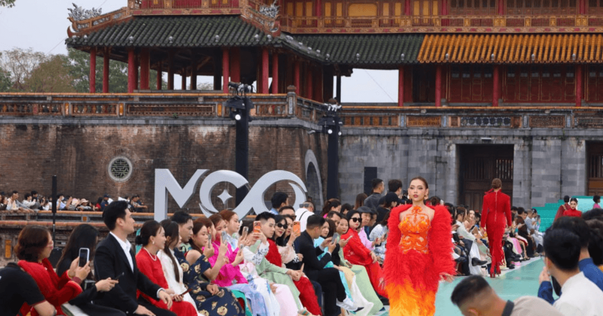 Mở màn hành trình Hoa hậu Hoàn vũ quốc tế 2025 với sự kiện thời trang ở Hoàng thành Huế