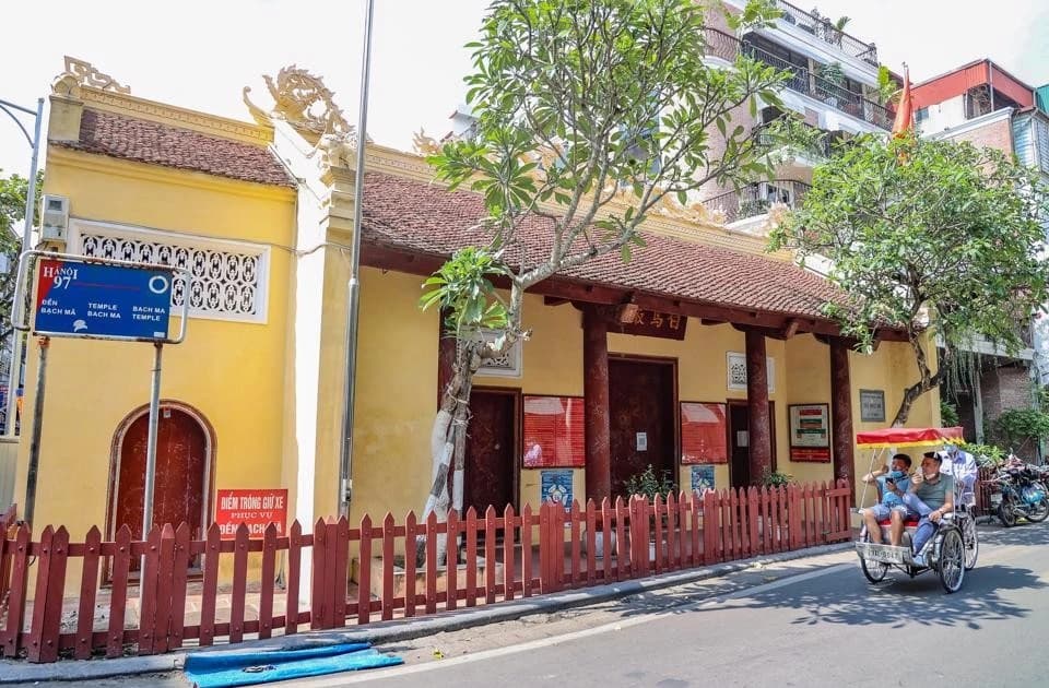 Đền Bạch Mã mở hội lớn giữa phố cổ Hà Nội