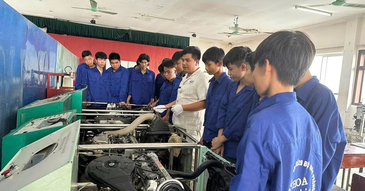 Chuẩn nghề nghiệp giáo viên GD thường xuyên: Yêu cầu cấp thiết từ thực tiễn