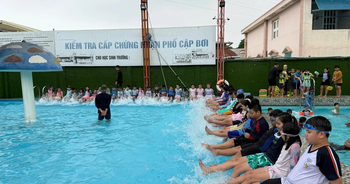 Sở GD&ĐT TPHCM đặt mục tiêu đến năm 2035 tối thiểu 30% trường tiểu học có bể bơi