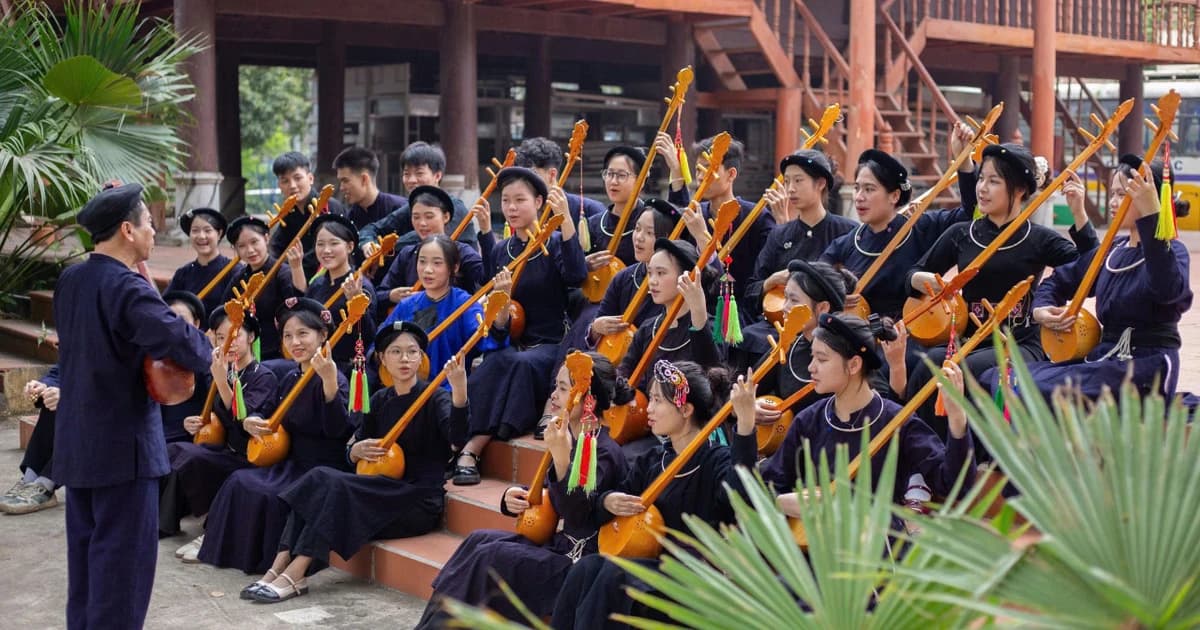 Để hát then đàn tính tiếp tục lan tỏa trong trường học