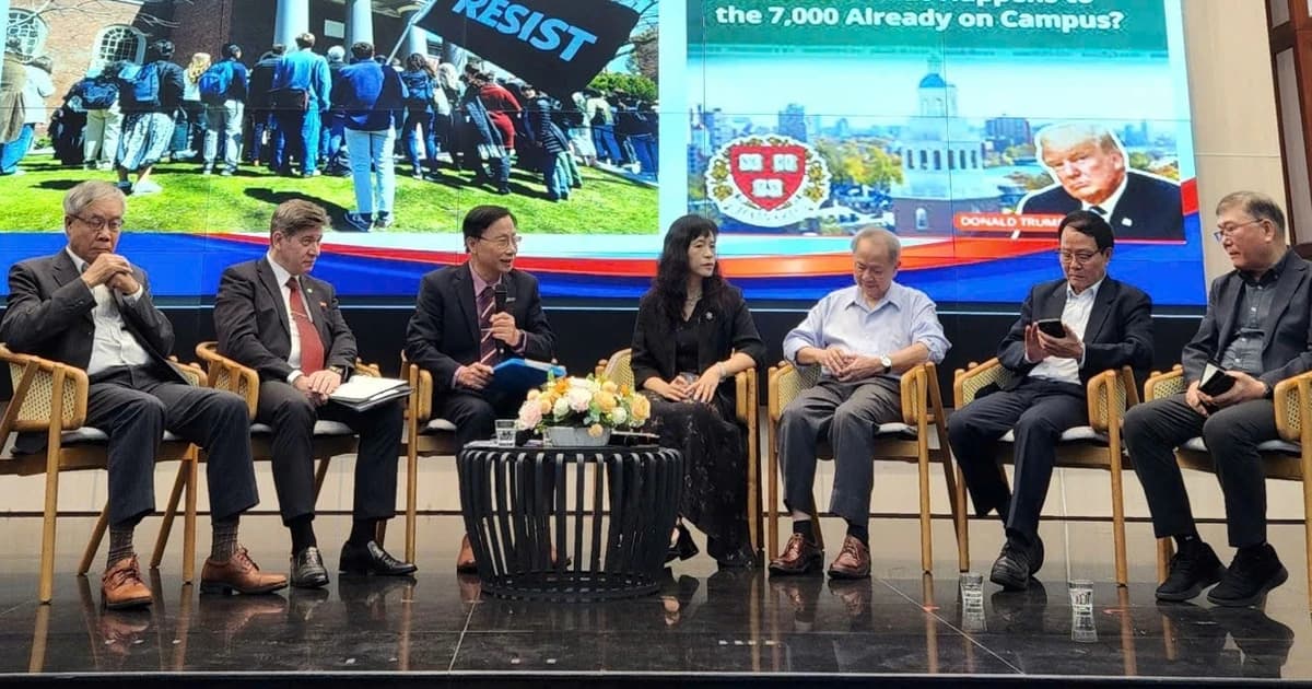 Hơn 150 nhà khoa học, giảng viên tham gia hội thảo về văn hóa và con người