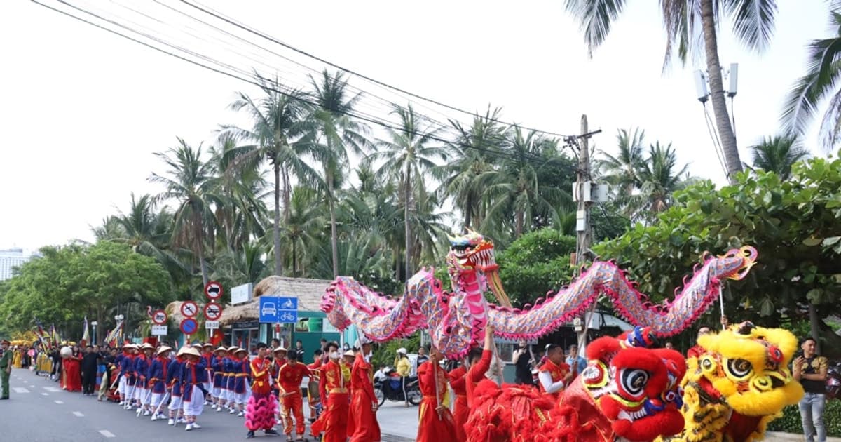 PGS.TS Phạm Ngọc Trung: Người trẻ không có phông văn hóa cơ bản, rất dễ bị 'sập bẫy'