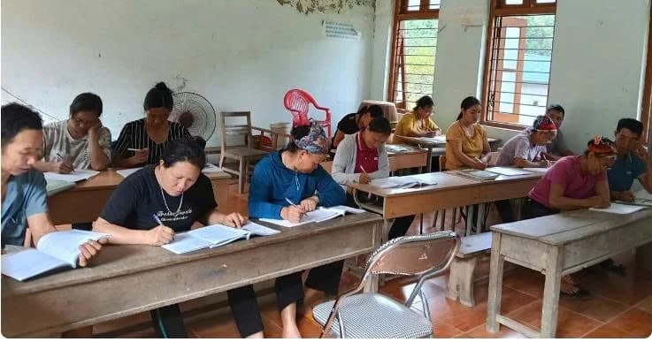 Lớp học gieo niềm tin ở Phiêng Tạc