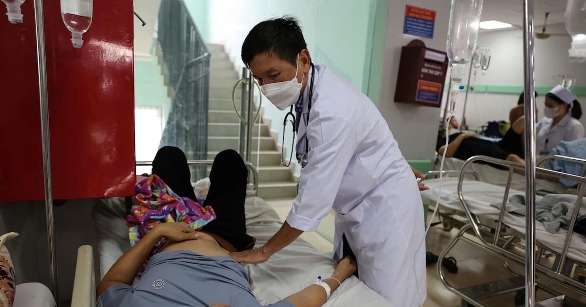 Gần 100 người nghi ngộ độc sau khi ăn bánh mì ở TP Hồ Chí Minh