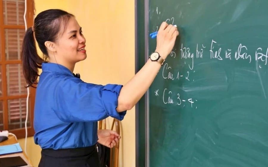 Đặc cách cho người xuất sắc