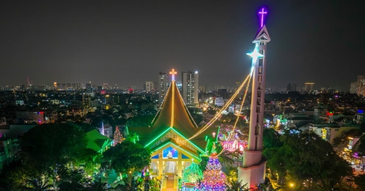 TPHCM: Khám phá những nhà thờ rực rỡ nhất mùa Giáng sinh 2025