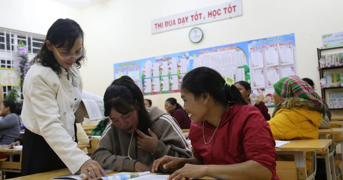 Xóa mù chữ ở Quảng Trị: Không để ai bị bỏ lại phía sau trong tiếp cận tri thức