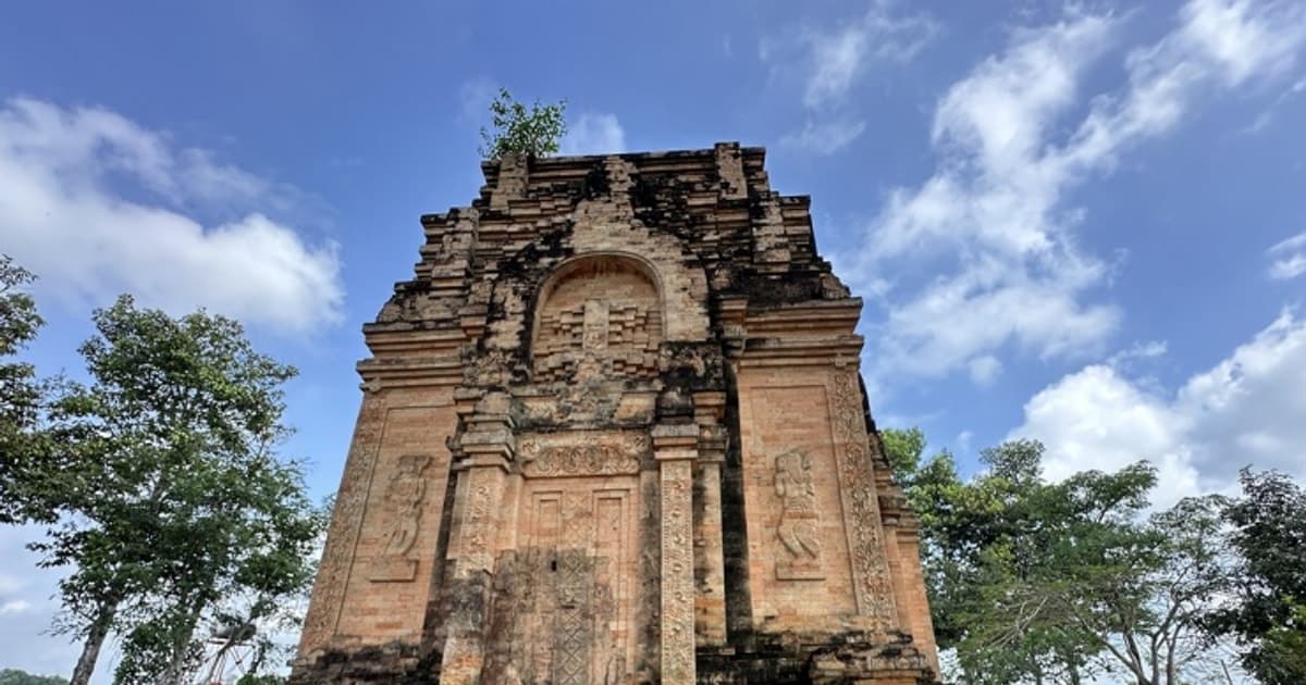 Tháp cổ Chót Mạt: Dấu ấn văn hóa Óc Eo 1.200 năm tại Tây Ninh