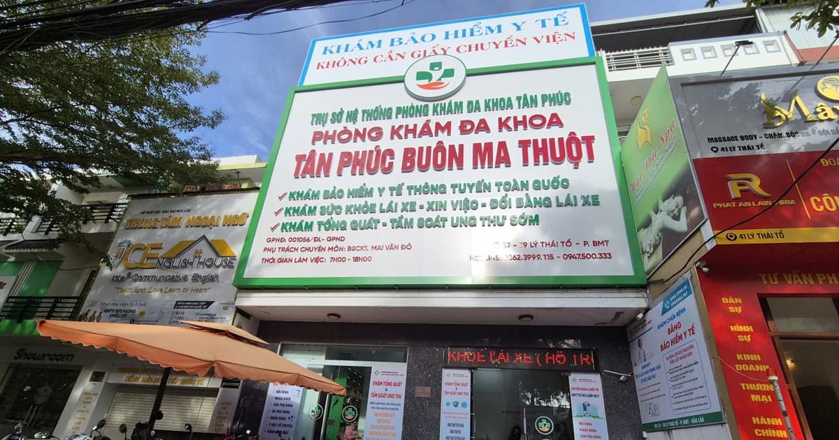 Uống chanh muối theo ‘trend’, người phụ nữ bị xung huyết toàn bộ niêm mạc dạ dày