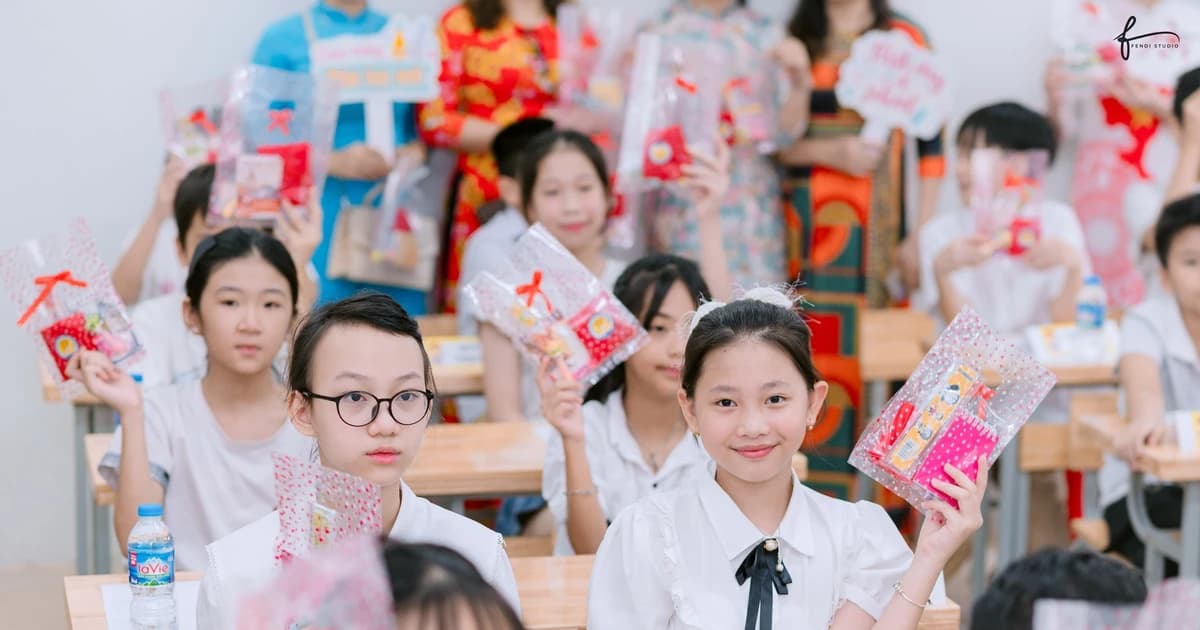 Tác động đa chiều khi công khai danh mục và mức thu trong giáo dục