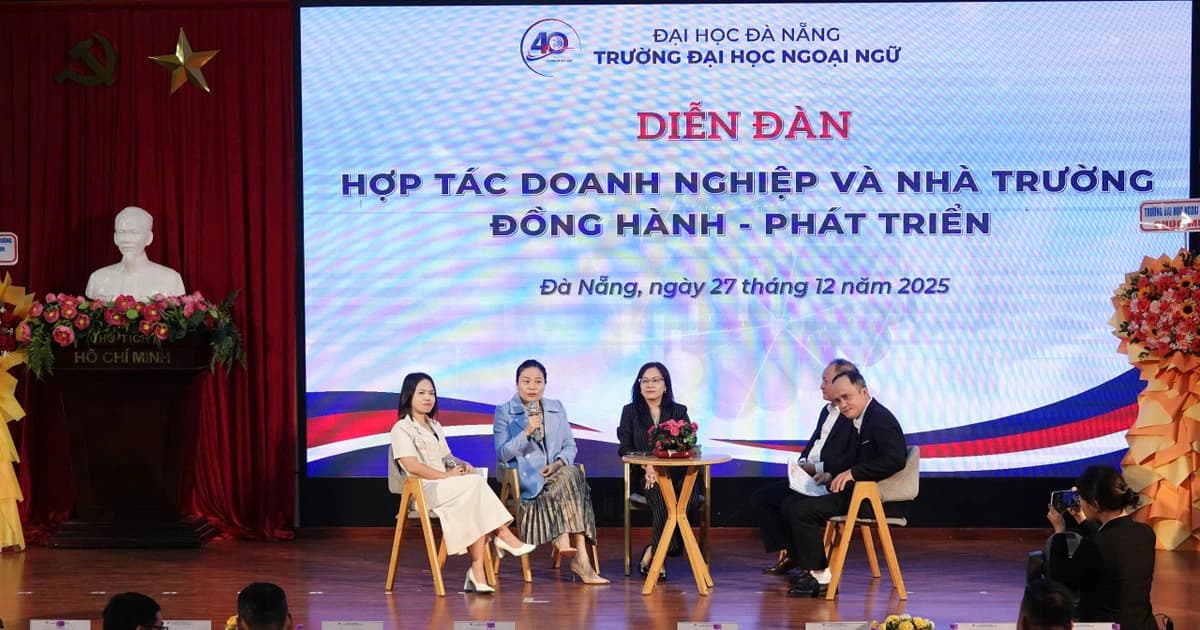 Nhà trường - doanh nghiệp cùng lắng nghe chia sẻ của sinh viên