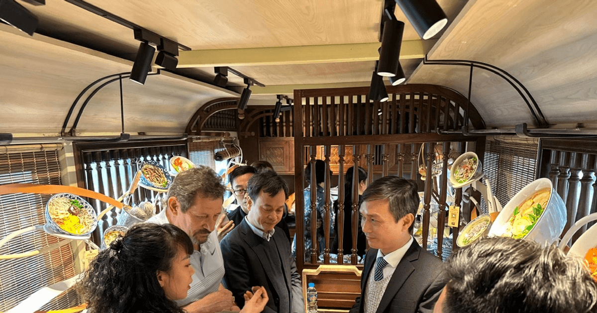 Chạm vào ký ức Hà Nội qua tour trải nghiệm mới tại Trúc Bạch - Ba Đình