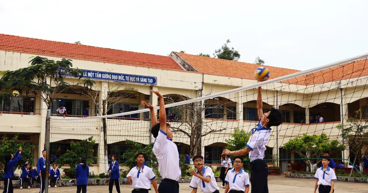 Trường học không điện thoại: Giờ ra chơi rộn tiếng cười