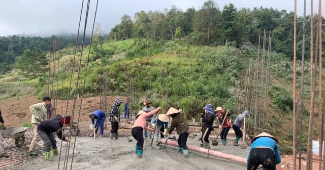 Khắc phục khó khăn đẩy nhanh tiến độ thi công Trường nội trú liên cấp xã Nậm Kè