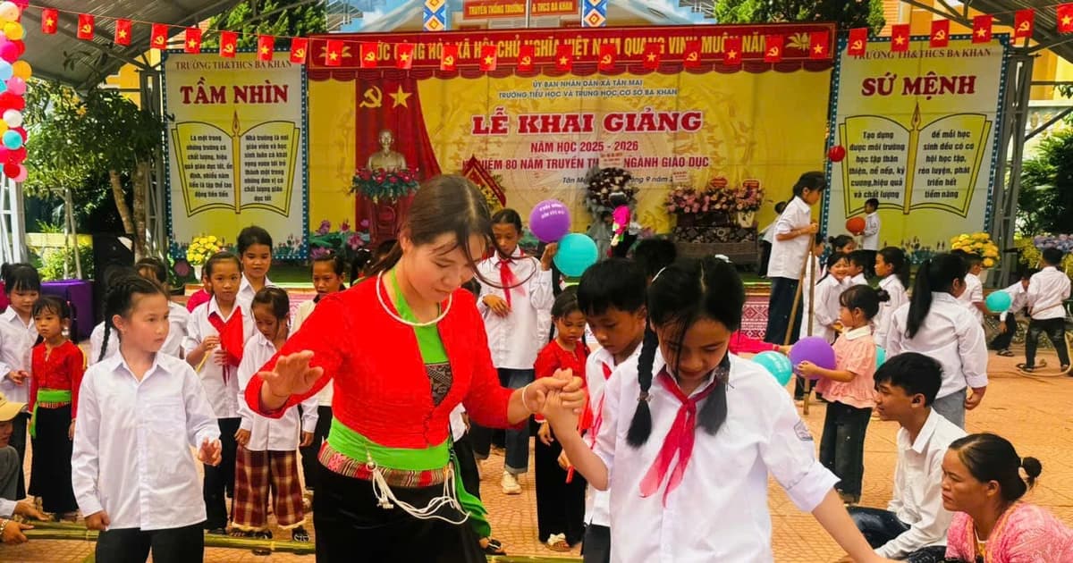 Điểm tựa từ chính sách giáo dục cho học sinh vùng dân tộc thiểu số ở Phú Thọ