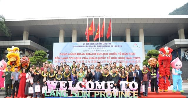 Lạng Sơn: Đón đoàn khách quốc tế đầu tiên qua Cửa khẩu Hữu Nghị, khởi động du lịch năm 2026
