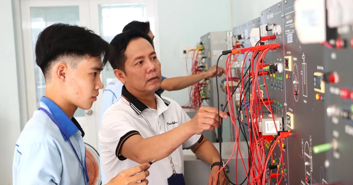 Phụ cấp độc hại cho nhà giáo dạy nghề: Nhiều kỳ vọng từ thực tiễn