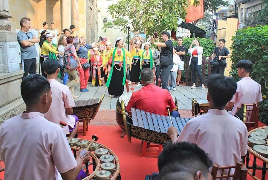 Du lịch Việt Nam đón gần 21,2 triệu khách quốc tế trong năm 2025