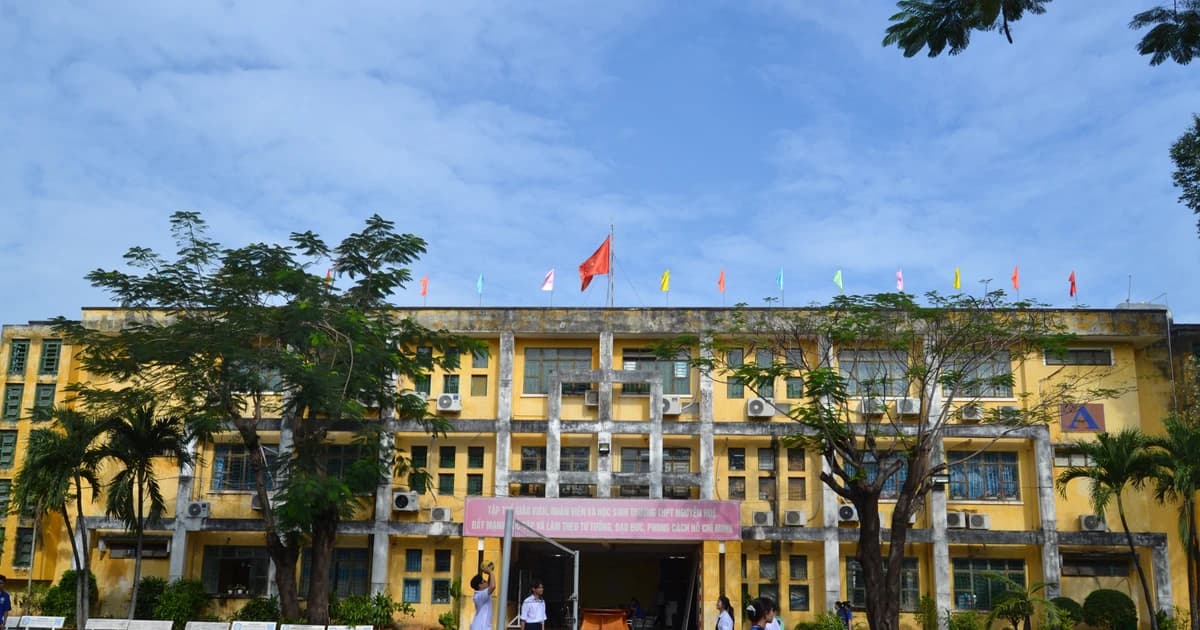 Phường đông dân tại TPHCM đối mặt áp lực quá tải trường lớp cục bộ