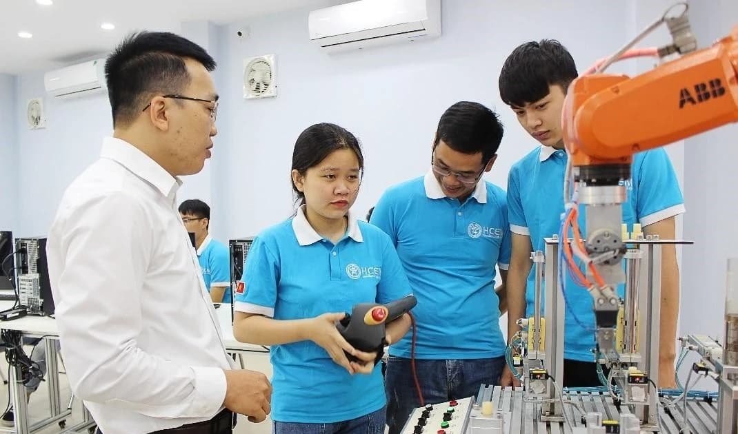 Định vị trung học nghề