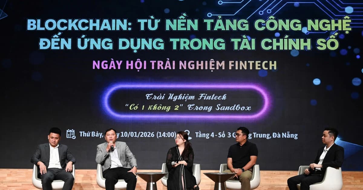 Sinh viên Đại học Duy Tân trải nghiệm các ứng dụng tài chính số hợp pháp
