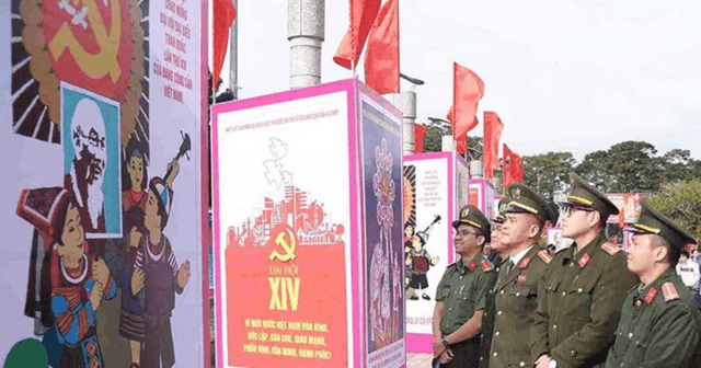 Tổ chức triển lãm và tuần phim chào mừng thành công Đại hội XIV của Đảng