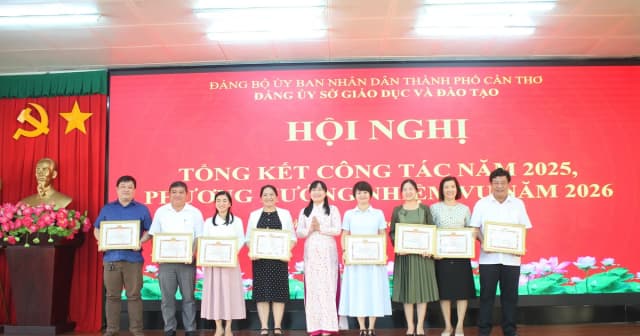 Đảng ủy Sở GD&ĐT TP Cần Thơ thực hiện tốt nhiệm vụ chính trị và chuyên môn