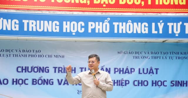 Tăng cường hiểu biết pháp luật cho học sinh phổ thông tại Khánh Hòa