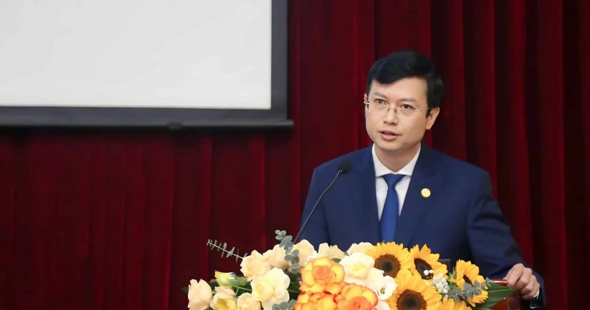 Ông Nguyễn Văn Hiền được bổ nhiệm giữ chức Giám đốc Sở GD&ĐT Hà Nội