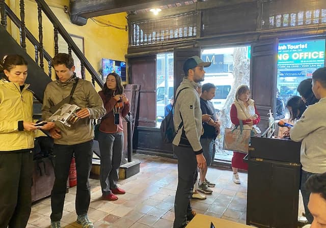 Hà Nội chính thức thu phí tham quan bằng vé điện tử tại hai di tích phố cổ