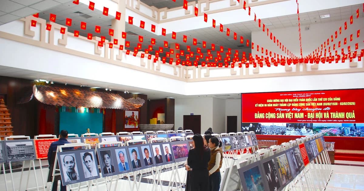 Hưng Yên trưng bày trên 130 tư liệu quý về Đảng