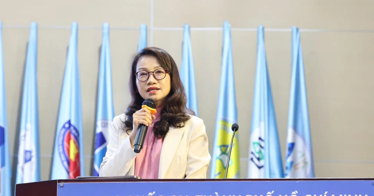 Giới thiệu Giám đốc Đại học Quốc gia TPHCM ứng cử đại biểu Quốc hội khóa XVI