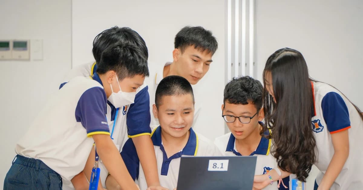 Học sinh thời gen Z cần kỹ năng gì để không bị AI thay thế?