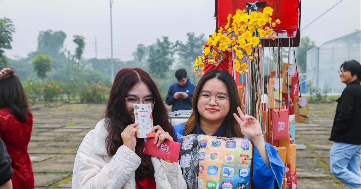 Lịch nghỉ Tết Bính Ngọ của sinh viên có trường gần 2 tháng