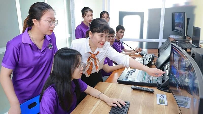 Giáo dục đại học Việt Nam: Bước chuyển chiến lược từ Nghị quyết 71