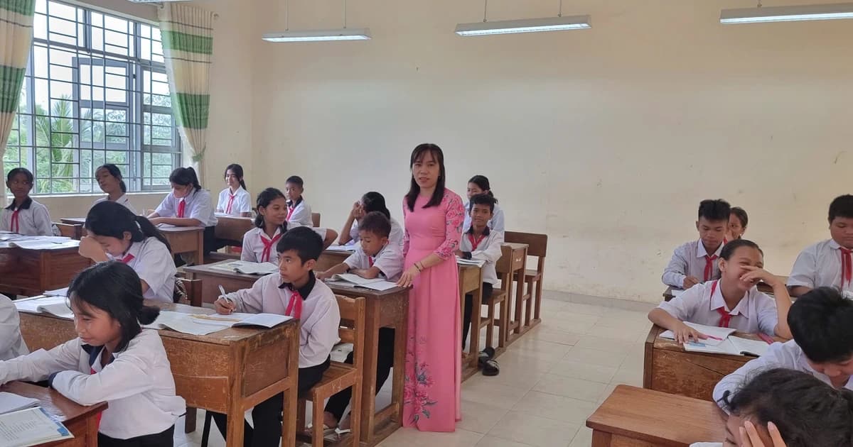 Ngọn ‘hải đăng’ soi đường cho sự nghiệp ‘trồng người’