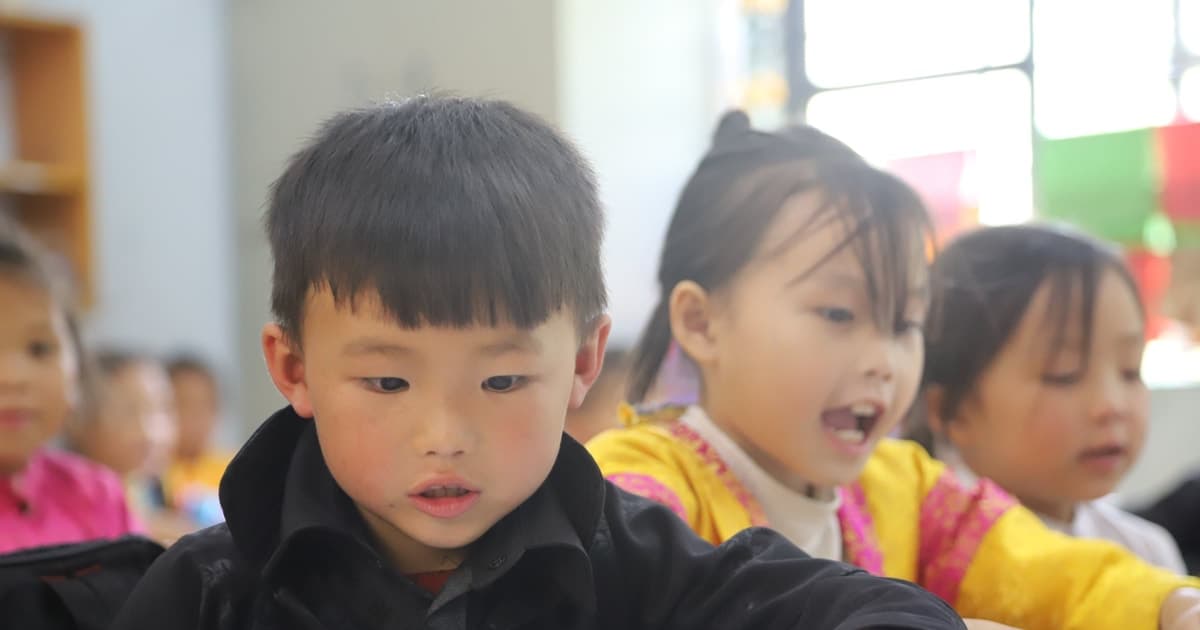 Giáo viên 'ngã ngửa' vì phụ cấp ưu đãi bị cắt, còn bị truy thu tiền đã nhận