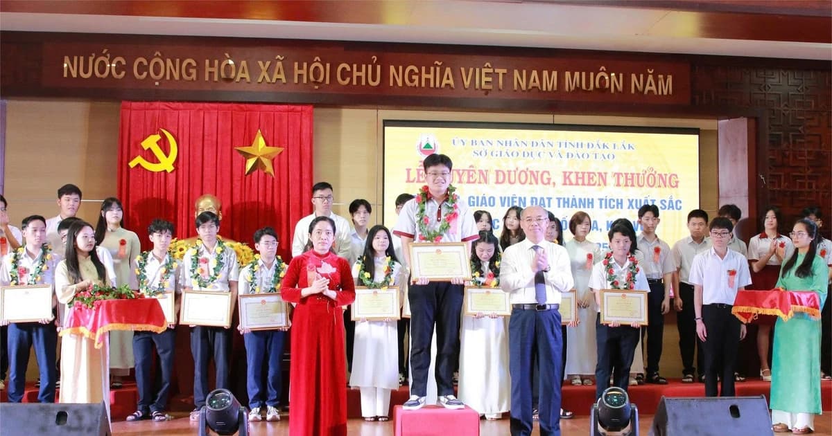 Đông Du ‘nuôi’ giấc mơ Olympic từ những mùa thi quốc gia