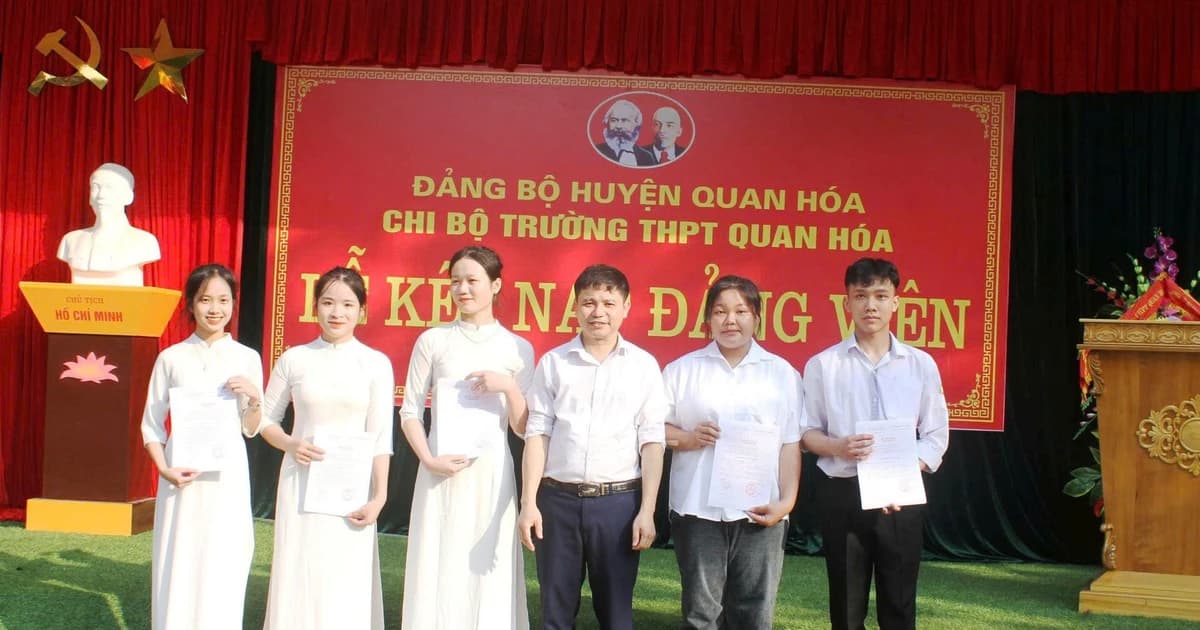 Ươm mầm 'hạt giống đỏ' tại miền núi, biên giới