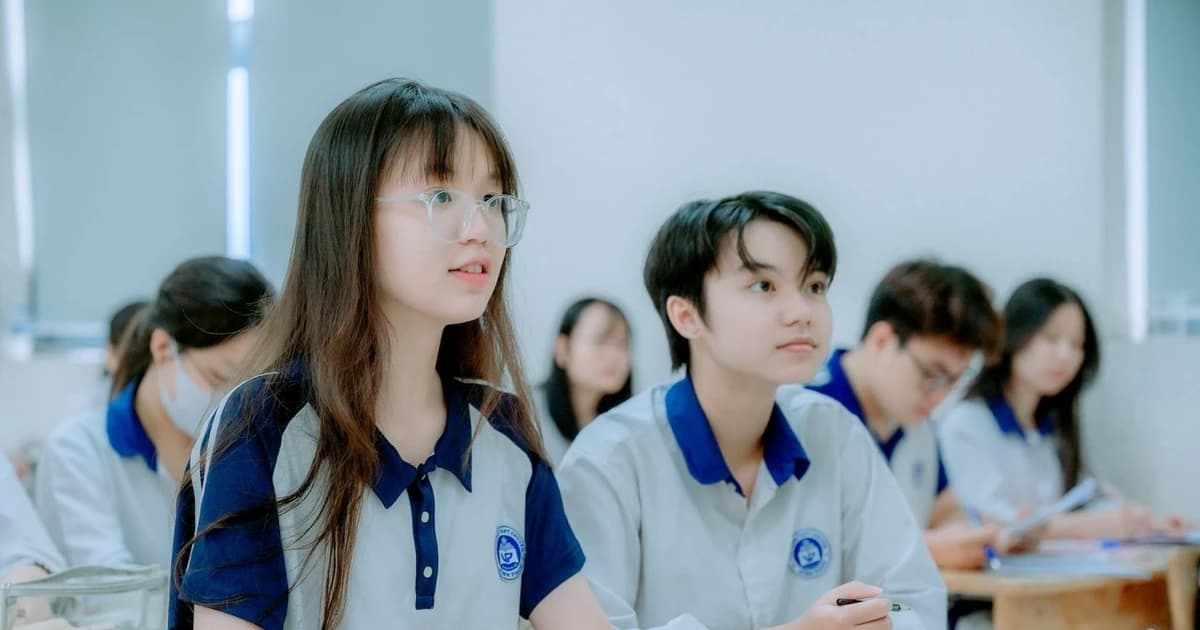 Thay đổi tổ hợp xét tuyển đại học 2026: Chủ động 'giữ nhịp' cho học sinh